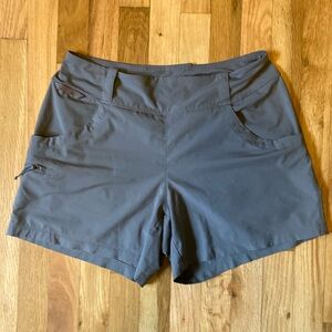 Patagonia quick dry women’s shorts Size M